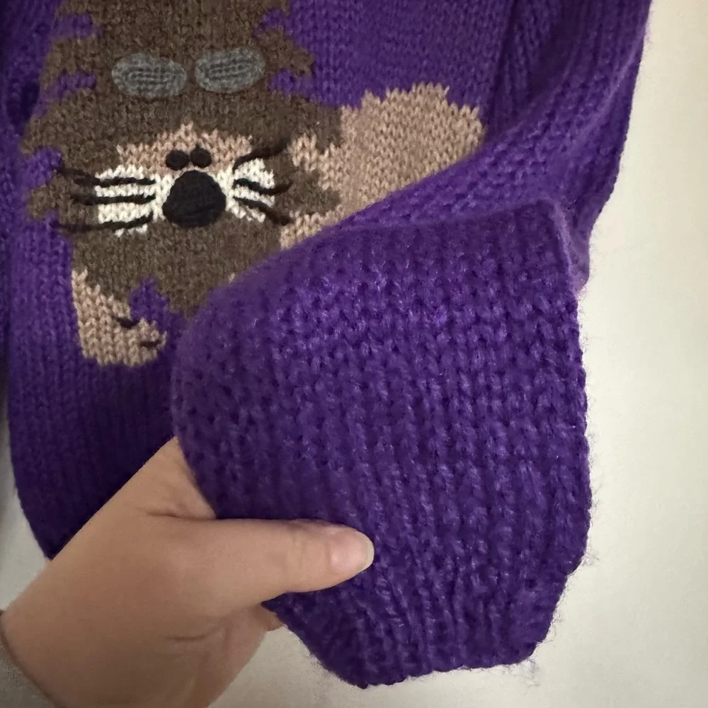 Vintage RAD Purple Lion Graphic Sweater - Picture 5 of 5